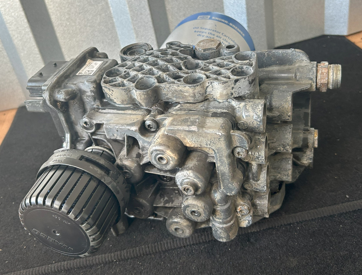 制动零件 适用于 卡车 MERCEDES-BENZ ACTROS MP4 EAPU AIR DRYER:图7 制动零件 适用于 卡车 MERCEDES-BENZ ACTROS MP4 EAPU AIR DRYER:图7