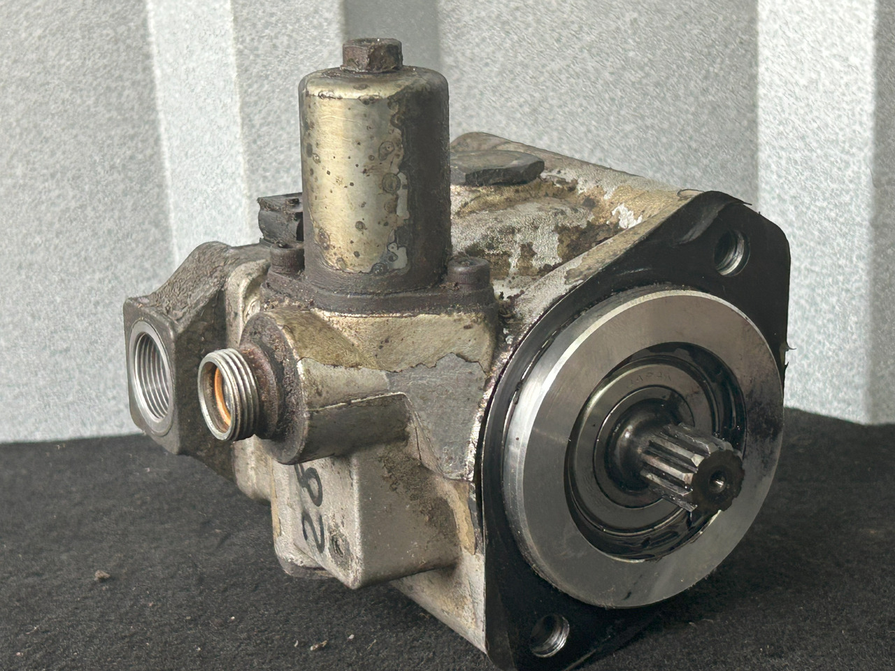 MERCEDES-BENZ ACTROS MP4 POWER STEERING PUMP - 转向泵 适用于 卡车:图1 MERCEDES-BENZ ACTROS MP4 POWER STEERING PUMP - 转向泵 适用于 卡车:图1