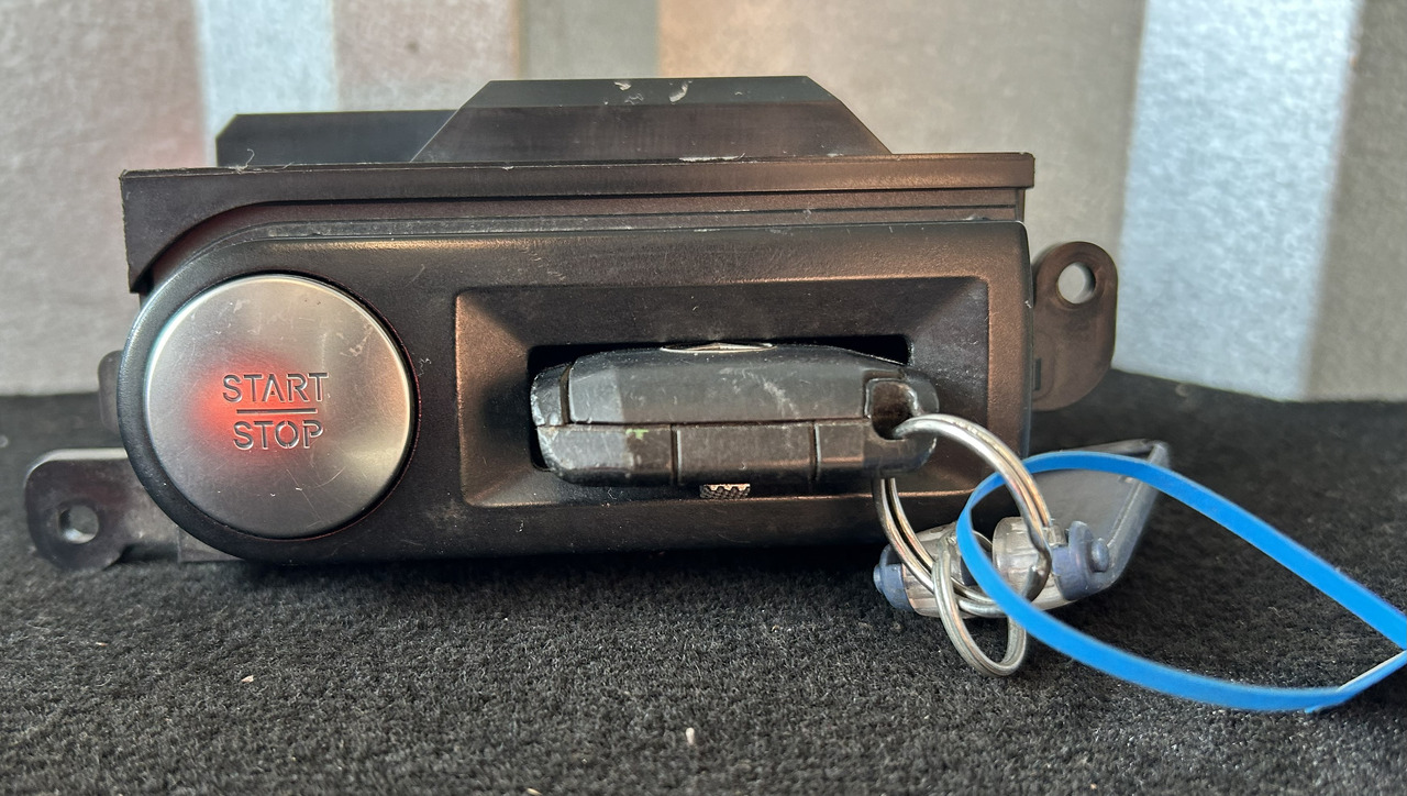 MERCEDES-BENZ ACTROS MP4 START/STOP IGNITION SWITCH - 仪表板 适用于 卡车:图1 MERCEDES-BENZ ACTROS MP4 START/STOP IGNITION SWITCH - 仪表板 适用于 卡车:图1