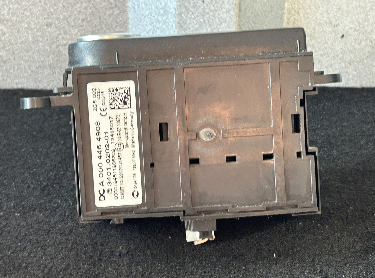 MERCEDES-BENZ ACTROS MP4 START/STOP IGNITION SWITCH - 仪表板 适用于 卡车:图3 MERCEDES-BENZ ACTROS MP4 START/STOP IGNITION SWITCH - 仪表板 适用于 卡车:图3