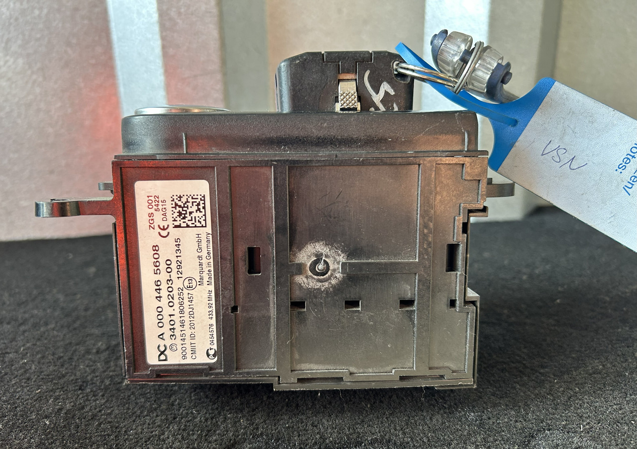 MERCEDES-BENZ ACTROS MP4 START/STOP IGNITION SWITCH - 仪表板 适用于 卡车:图3 MERCEDES-BENZ ACTROS MP4 START/STOP IGNITION SWITCH - 仪表板 适用于 卡车:图3