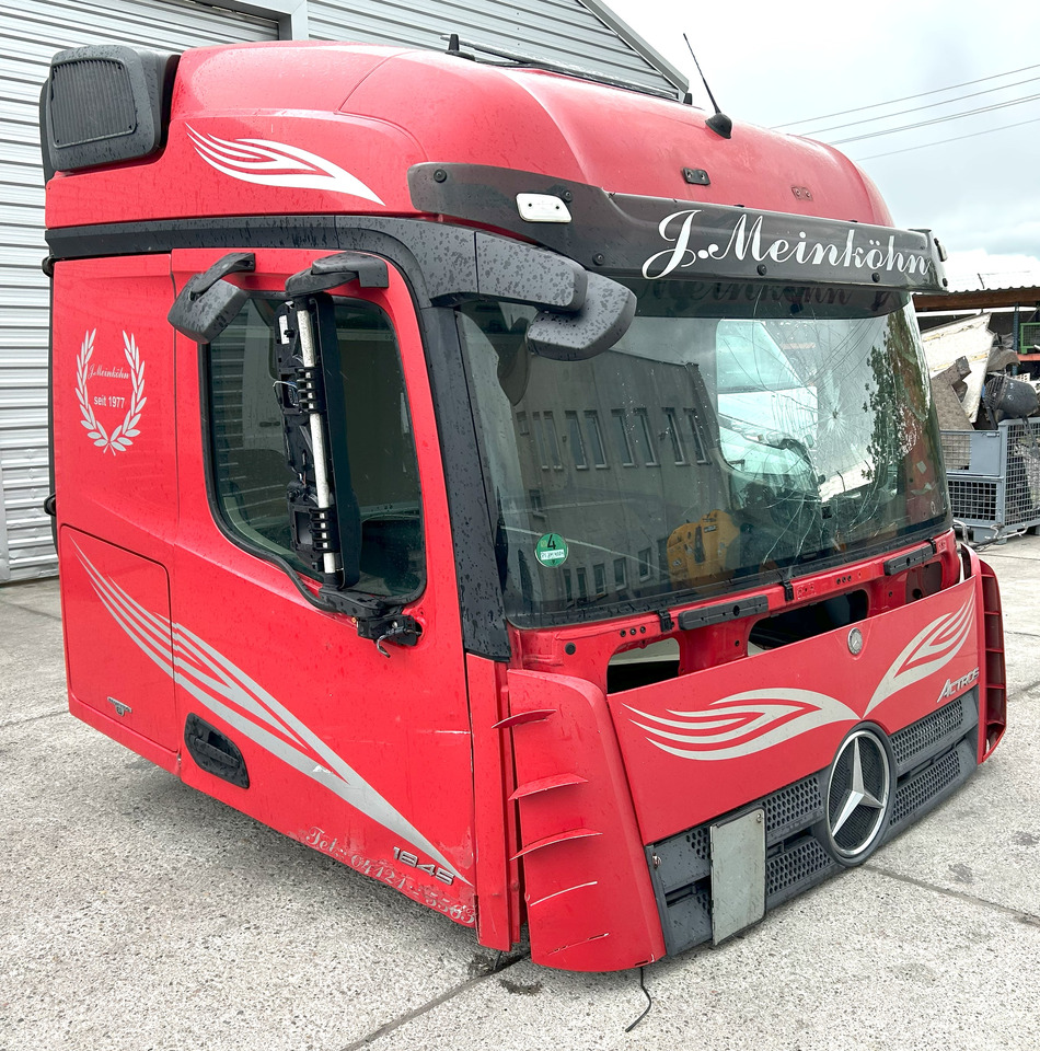 Mercedes Actros MP4 L StreamSpace 2,50 - 驾驶室:图1 Mercedes Actros MP4 L StreamSpace 2,50 - 驾驶室:图1