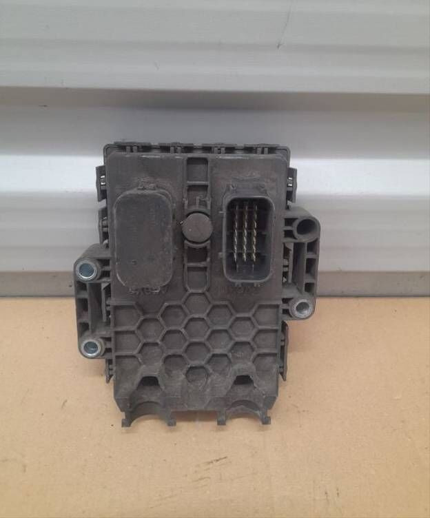 Mercedes-Benz ACTROS MP4 CLCS A0034462417/A0034461217, A0034462717 - ECU 适用于 卡车:图3 Mercedes-Benz ACTROS MP4 CLCS A0034462417/A0034461217, A0034462717 - ECU 适用于 卡车:图3