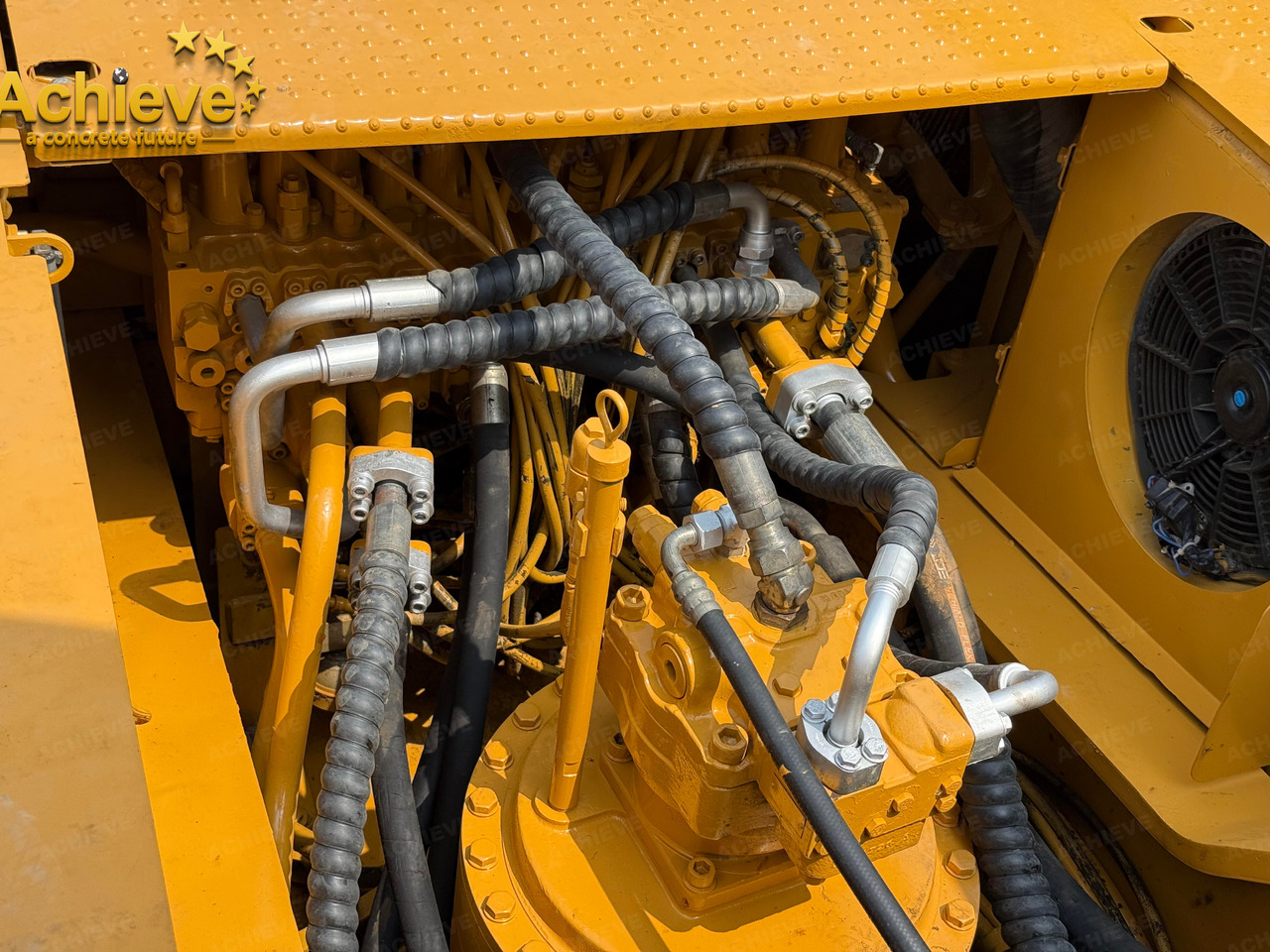 履带式挖掘机 CATERPILLAR 336D2L 2.41 m³ 208 kw/rpm 620 L Cat® C9 7590 mm Remanufactured【ACHIEVE】 TOP CONDITION!!!:图40 履带式挖掘机 CATERPILLAR 336D2L 2.41 m³ 208 kw/rpm 620 L Cat® C9 7590 mm Remanufactured【ACHIEVE】 TOP CONDITION!!!:图40