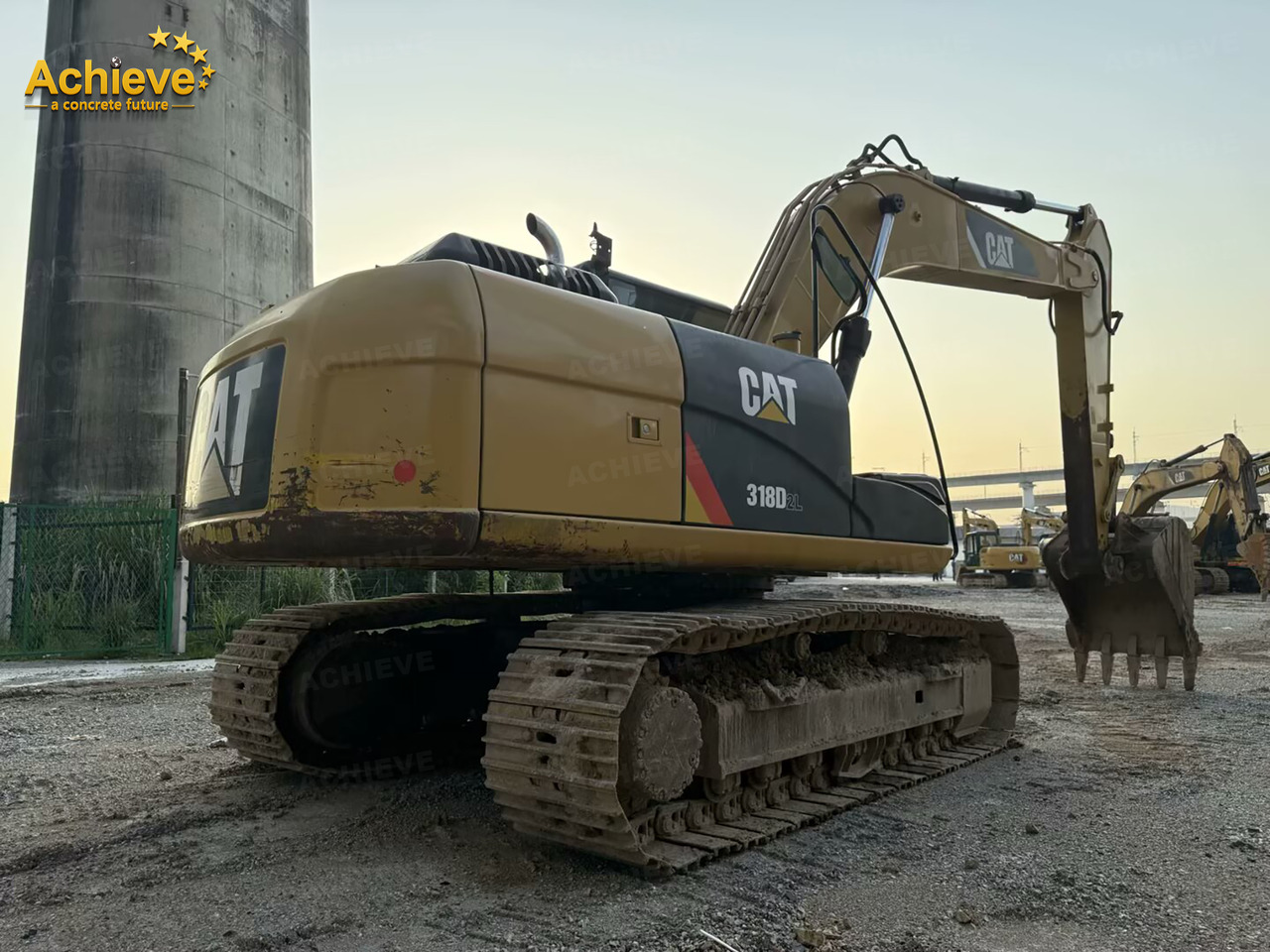 Caterpillar 318DL hydraulic excavator 0.72-0.8 m³ 91 kw/rpm 42.0-42.3 kN Cat® C4.2 【ACHIEVE】 TOP CONDITION!!! - 履带式挖掘机:图2 Caterpillar 318DL hydraulic excavator 0.72-0.8 m³ 91 kw/rpm 42.0-42.3 kN Cat® C4.2 【ACHIEVE】 TOP CONDITION!!! - 履带式挖掘机:图2