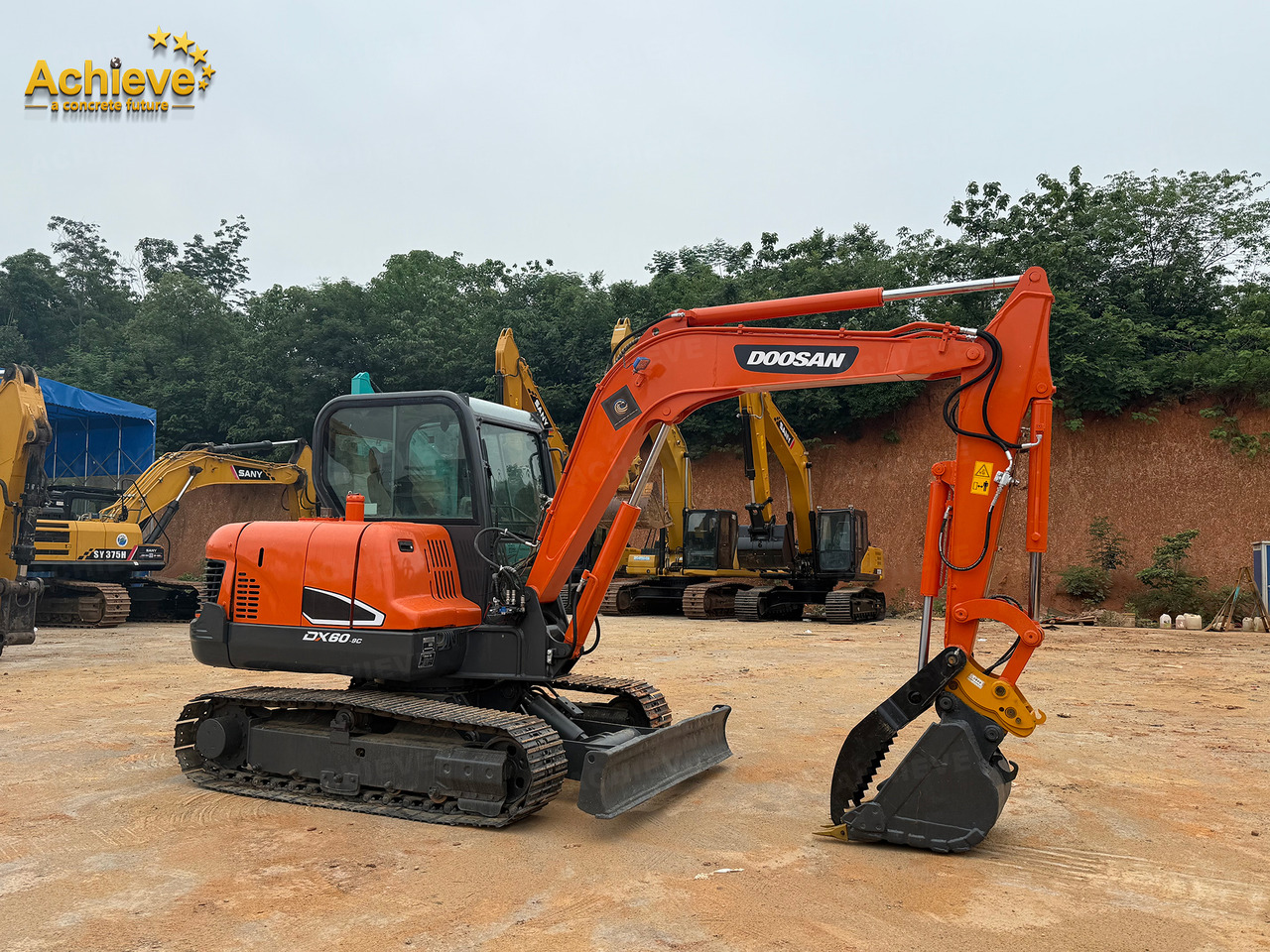 DOOSAN Diwanlun DX60-9 Excavator 38.9(52.1)/2100kW(HP) / rpm D24C 0.23m3 5700kg 4.2+2.8Ton 【ACHIEVE】 TOP CONDITION!!! - 履带式挖掘机:图1 DOOSAN Diwanlun DX60-9 Excavator 38.9(52.1)/2100kW(HP) / rpm D24C 0.23m3 5700kg 4.2+2.8Ton 【ACHIEVE】 TOP CONDITION!!! - 履带式挖掘机:图1