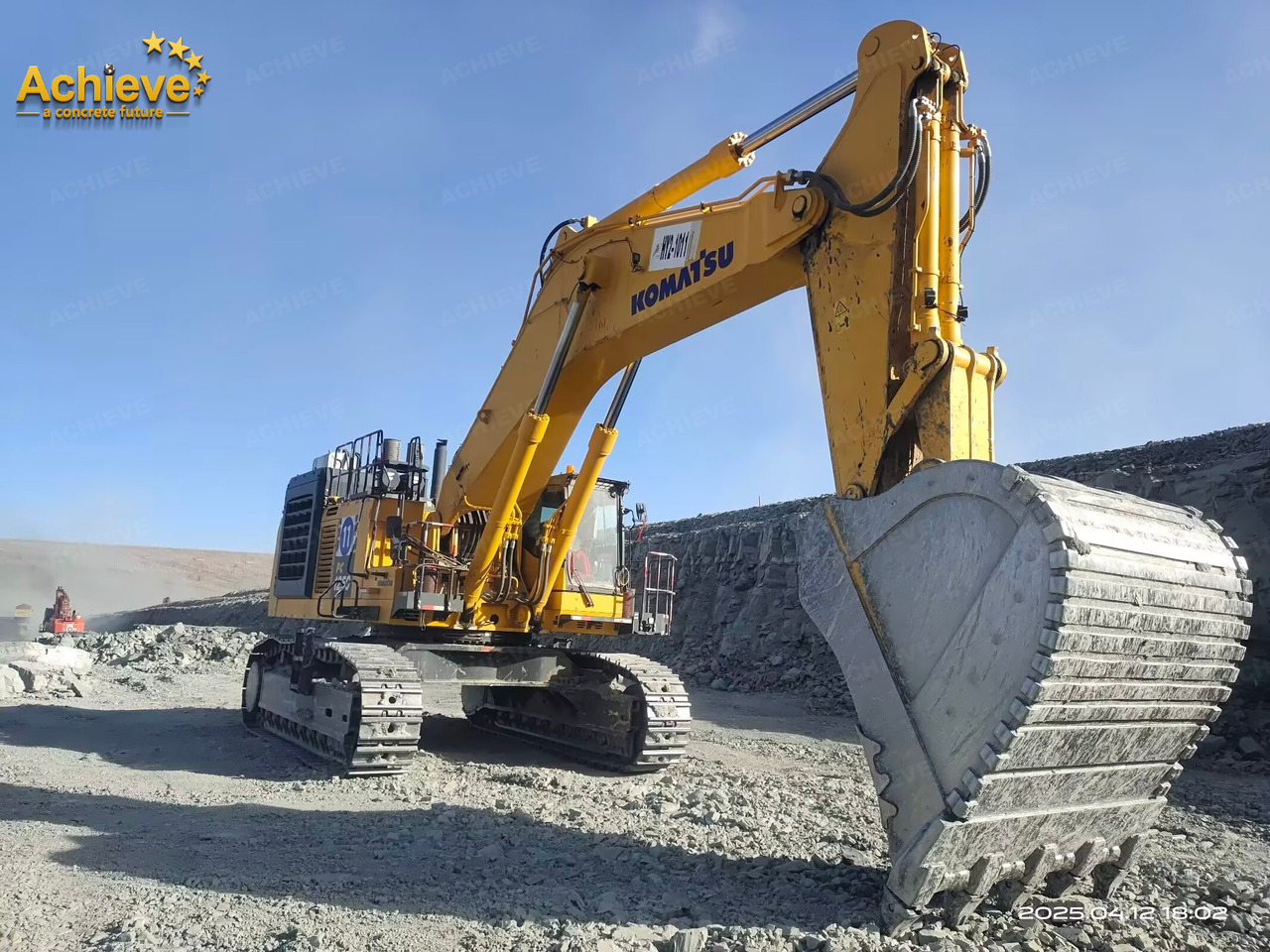 Komatsu 【ACHIEVE】TOP CONDITION!!! PC1250-11R 2023 4500h Horsepower (HP) 758 HP @ 1,800 rpm Operating weight (lbs) 269,300 - 272,600 Bucket Capacity (yd3) 5.3-9.5 - 履带式挖掘机:图1 Komatsu 【ACHIEVE】TOP CONDITION!!! PC1250-11R 2023 4500h Horsepower (HP) 758 HP @ 1,800 rpm Operating weight (lbs) 269,300 - 272,600 Bucket Capacity (yd3) 5.3-9.5 - 履带式挖掘机:图1