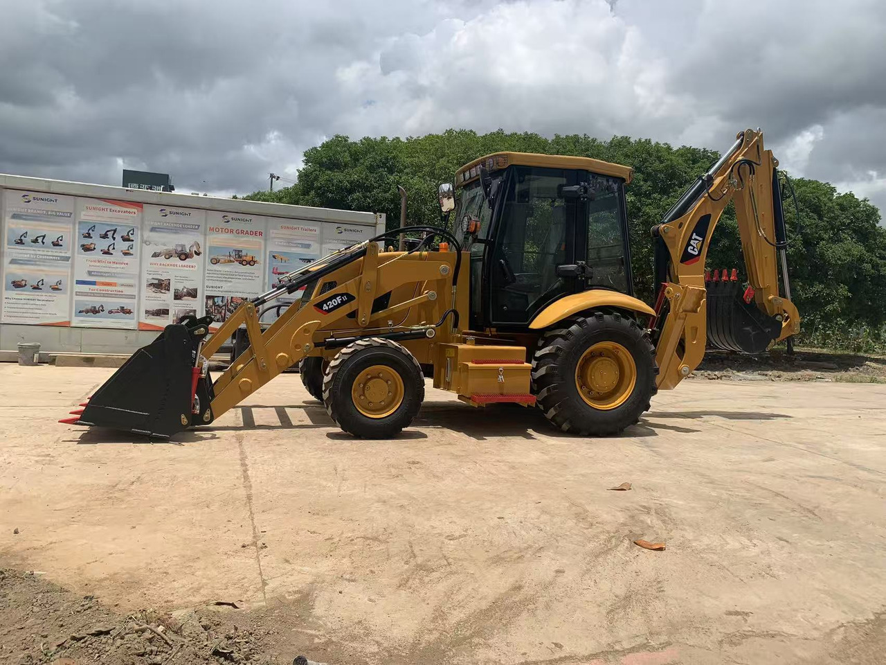 Caterpillar 420F, 420F2 Backhoe Loader with Telescopic Boom - 反铲装载机:图1 Caterpillar 420F, 420F2 Backhoe Loader with Telescopic Boom - 反铲装载机:图1
