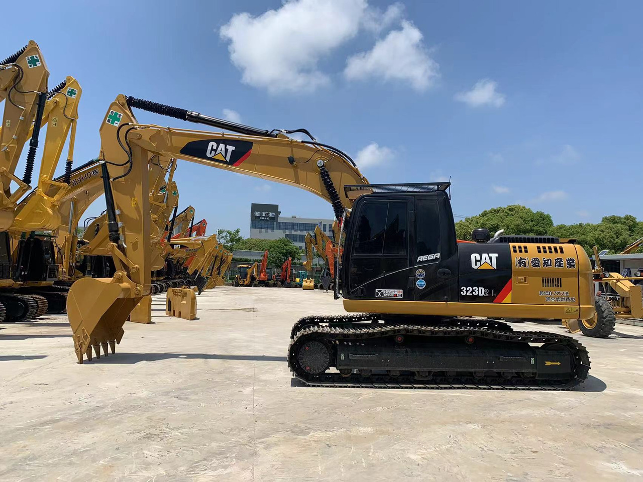 Caterpillar Excavator 320, 323 with Mechanical Engine Mitsubishi S6K - 履带式挖掘机:图1 Caterpillar Excavator 320, 323 with Mechanical Engine Mitsubishi S6K - 履带式挖掘机:图1