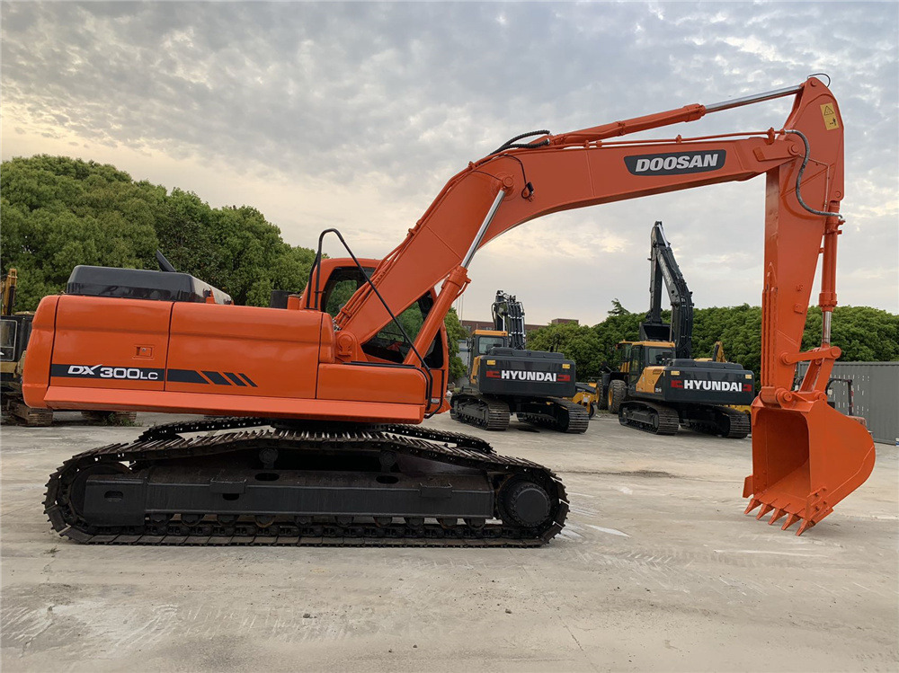 Doosan Used Doosan DX300 Excavator for Sale – Durable Chassis, Great Price for Municipal Work - 履带式挖掘机:图5 Doosan Used Doosan DX300 Excavator for Sale – Durable Chassis, Great Price for Municipal Work - 履带式挖掘机:图5
