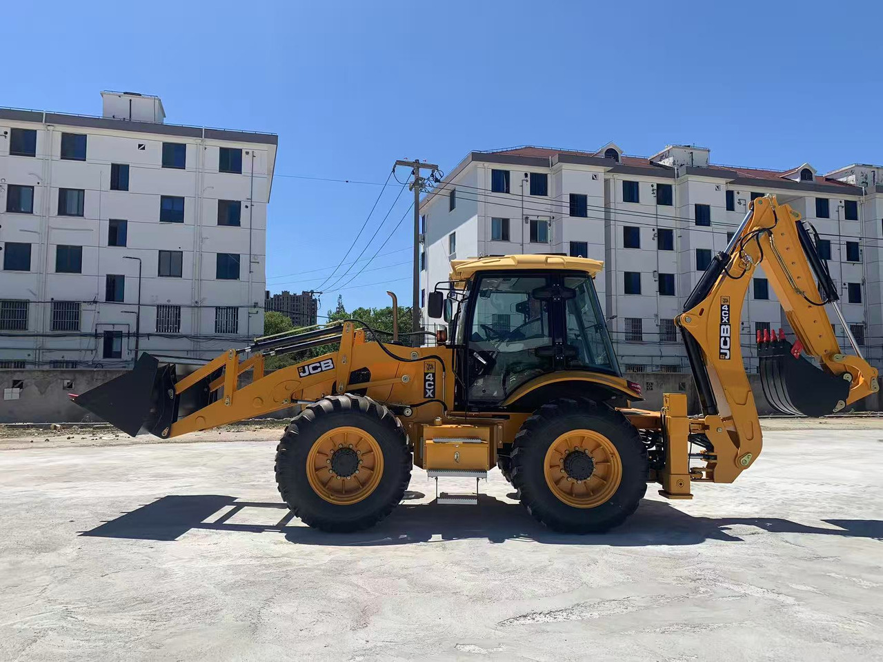 JCB Backhoe Loader 4CX, 4DX Good Price on Sale - 反铲装载机:图1 JCB Backhoe Loader 4CX, 4DX Good Price on Sale - 反铲装载机:图1