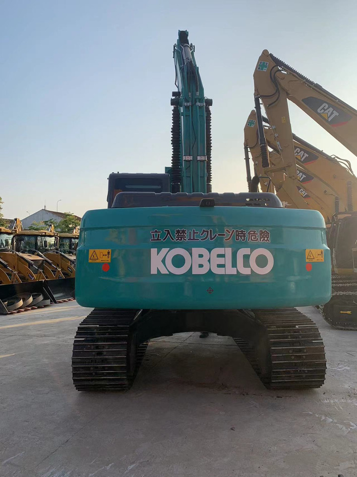 Kobelco Secondhand Excavator SK200 Cheap price - 履带式挖掘机:图2 Kobelco Secondhand Excavator SK200 Cheap price - 履带式挖掘机:图2