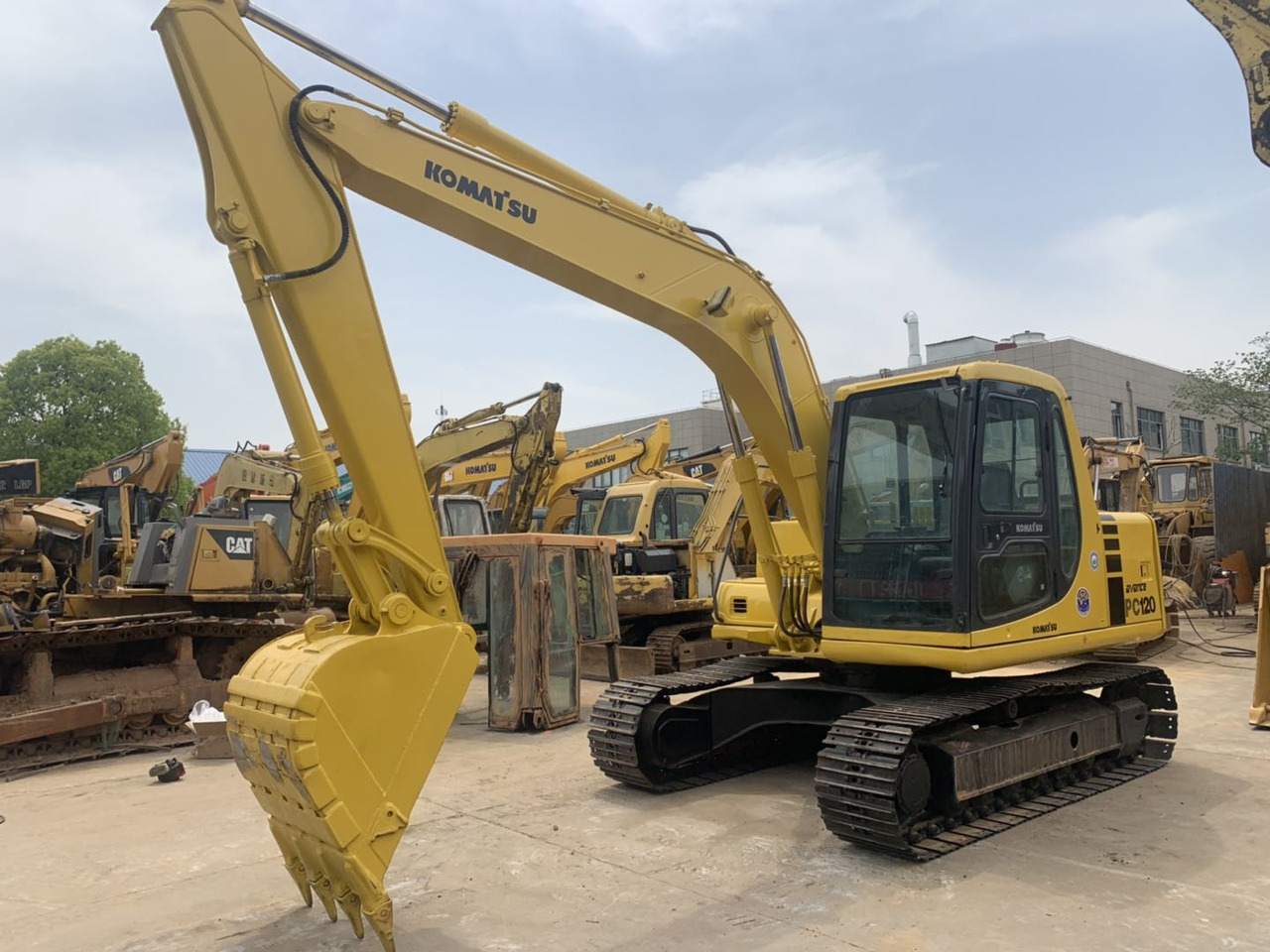 Komatsu PC120 Secondhand Excavator Good Price on Sale - 履带式挖掘机:图3 Komatsu PC120 Secondhand Excavator Good Price on Sale - 履带式挖掘机:图3