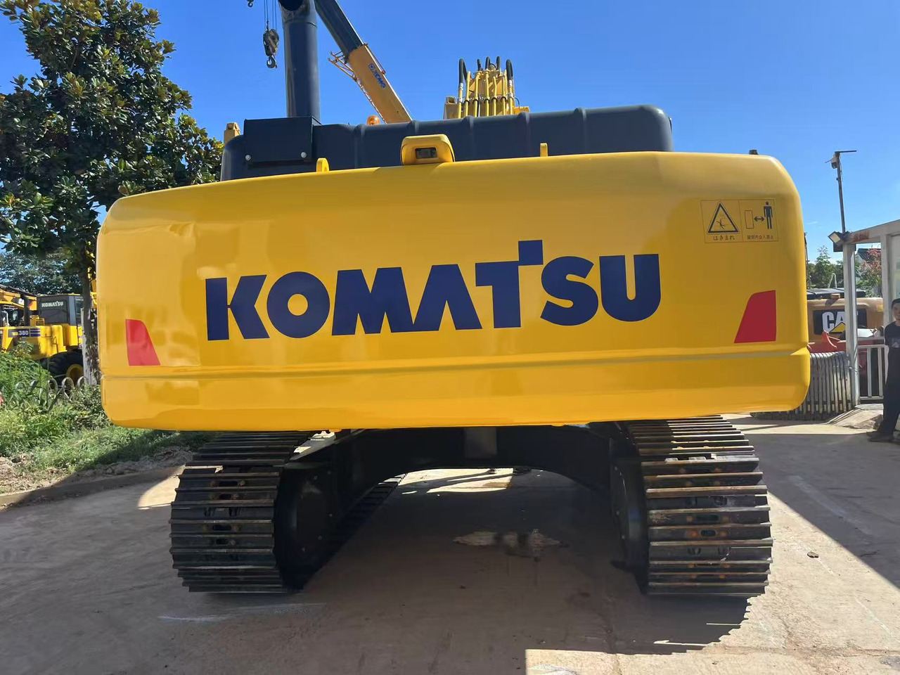 Komatsu PC350 Secondhand Big Excavator 35 ton Capacity - 履带式挖掘机:图3 Komatsu PC350 Secondhand Big Excavator 35 ton Capacity - 履带式挖掘机:图3