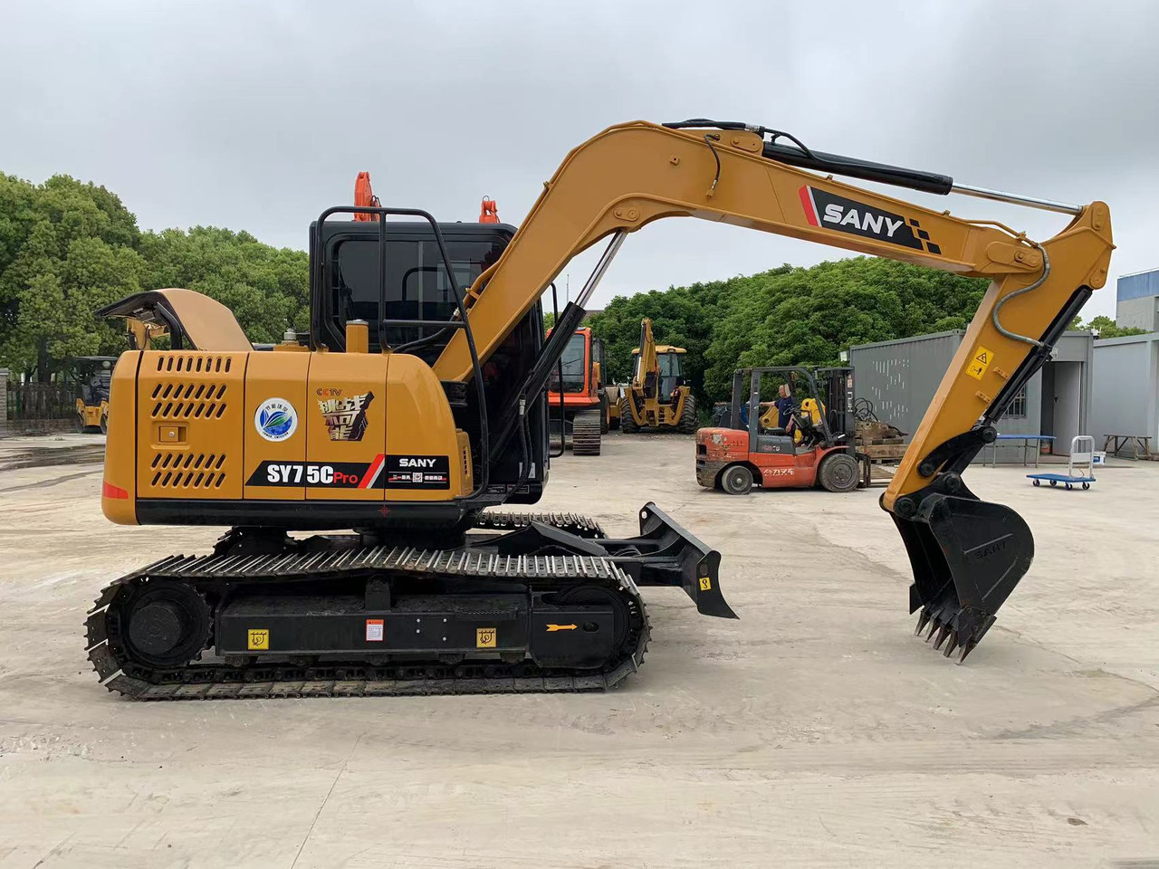 Sany Excavator SY75, SY60, SY55 Good Price Small Digger - 履带式挖掘机:图1 Sany Excavator SY75, SY60, SY55 Good Price Small Digger - 履带式挖掘机:图1
