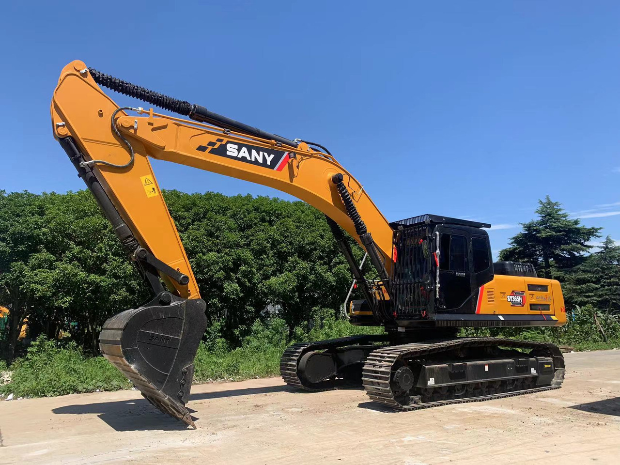 Sany Mining Excavator SY365H Heavy Duty Excavator Machinery - 履带式挖掘机:图1 Sany Mining Excavator SY365H Heavy Duty Excavator Machinery - 履带式挖掘机:图1