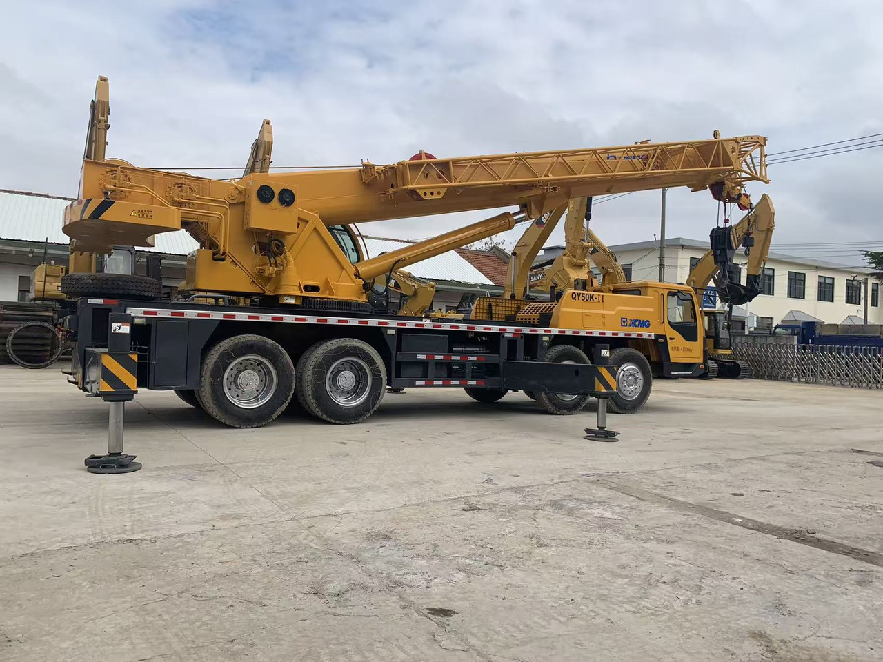 XCMG QY50K-2 Good Price 50 ton Truck Crane - 移动式起重机:图4 XCMG QY50K-2 Good Price 50 ton Truck Crane - 移动式起重机:图4