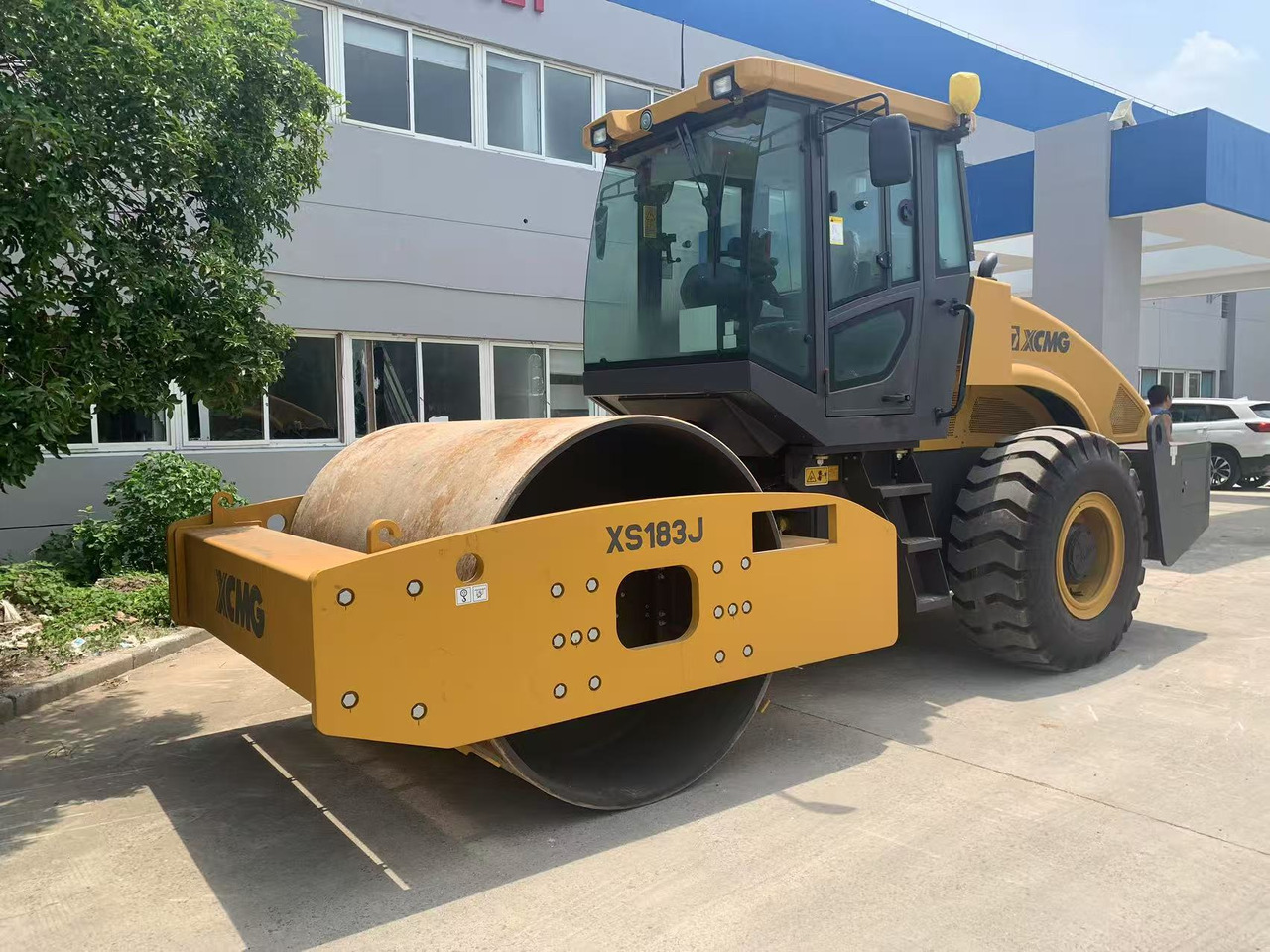 XCMG Vibratory Road roller XS183J Brand New Condition - 压路机:图4 XCMG Vibratory Road roller XS183J Brand New Condition - 压路机:图4