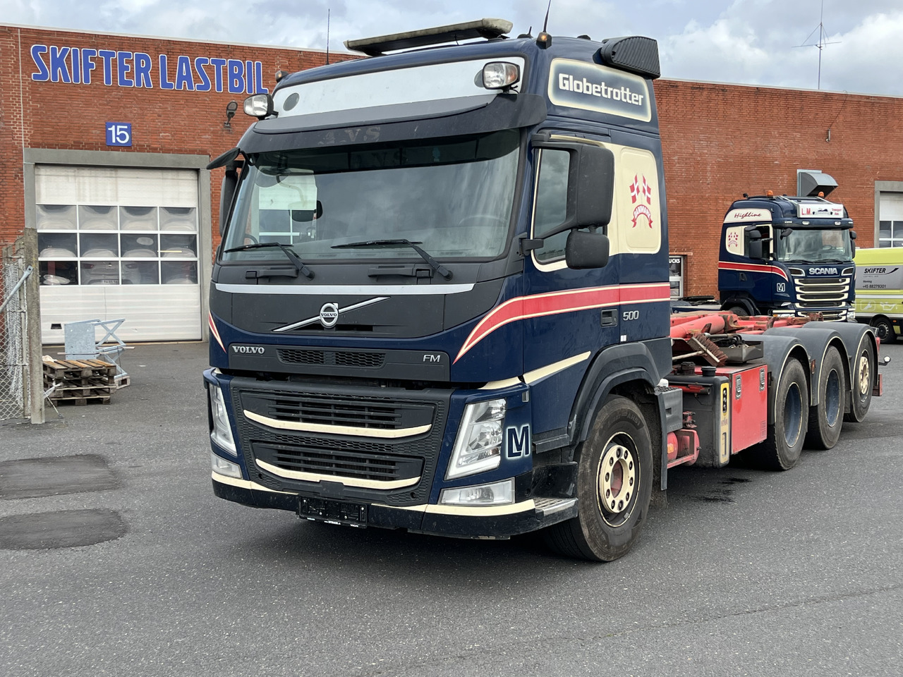 Volvo FM 500 8x4 - 吊钩升降车:图1 Volvo FM 500 8x4 - 吊钩升降车:图1