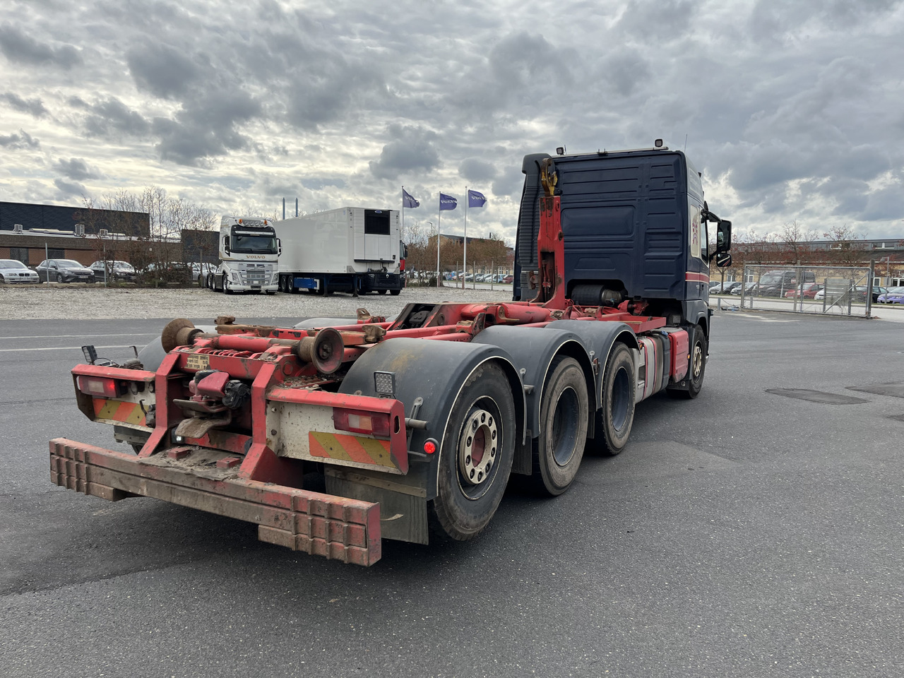 Volvo FM 500 8x4 - 吊钩升降车:图4 Volvo FM 500 8x4 - 吊钩升降车:图4