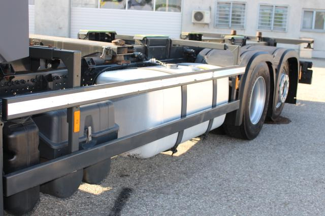 Mercedes-Benz Actros 2545 - 集装箱运输车/ 可拆卸车身的卡车:图4 Mercedes-Benz Actros 2545 - 集装箱运输车/ 可拆卸车身的卡车:图4