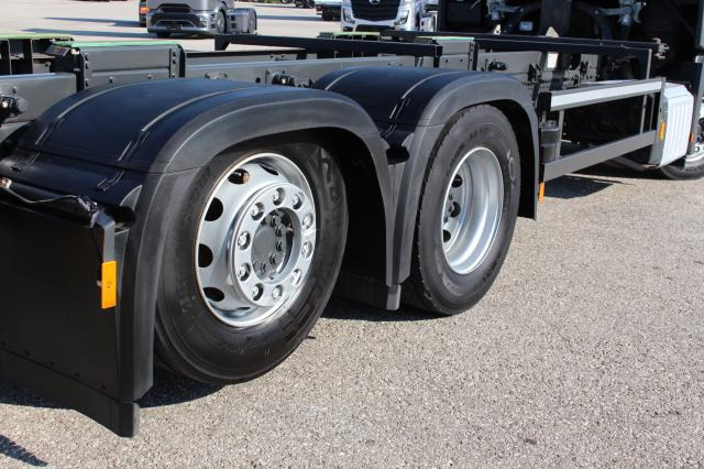 Mercedes-Benz Actros 2545 - 集装箱运输车/ 可拆卸车身的卡车:图5 Mercedes-Benz Actros 2545 - 集装箱运输车/ 可拆卸车身的卡车:图5