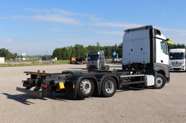 Mercedes-Benz Actros 2545 - 集装箱运输车/ 可拆卸车身的卡车:图3 Mercedes-Benz Actros 2545 - 集装箱运输车/ 可拆卸车身的卡车:图3