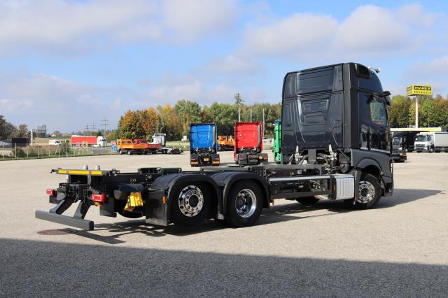 Mercedes-Benz Actros 2553 L - 集装箱运输车/ 可拆卸车身的卡车:图3 Mercedes-Benz Actros 2553 L - 集装箱运输车/ 可拆卸车身的卡车:图3