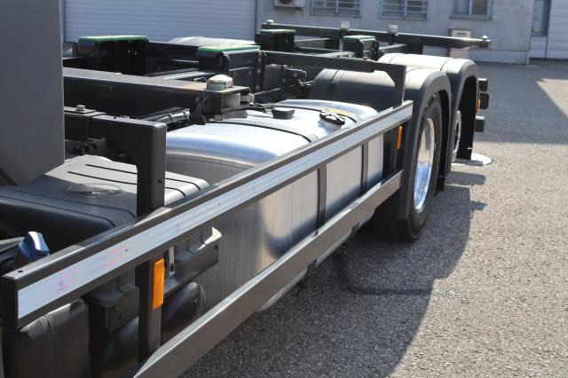 Mercedes-Benz Actros 2553 L - 集装箱运输车/ 可拆卸车身的卡车:图4 Mercedes-Benz Actros 2553 L - 集装箱运输车/ 可拆卸车身的卡车:图4