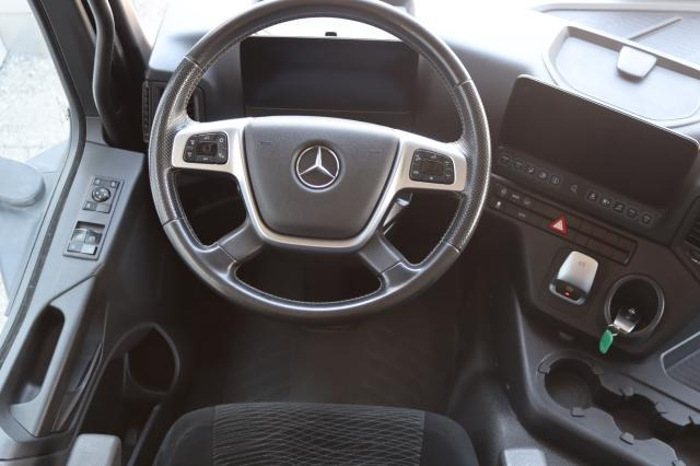 栏板式/ 平板卡车 Mercedes-Benz Antos 1836L:图8 栏板式/ 平板卡车 Mercedes-Benz Antos 1836L:图8