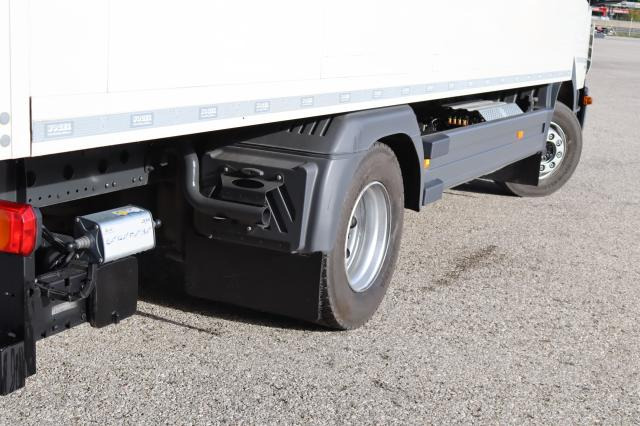Mercedes-Benz Atego 1524 L - 厢式卡车:图5 Mercedes-Benz Atego 1524 L - 厢式卡车:图5