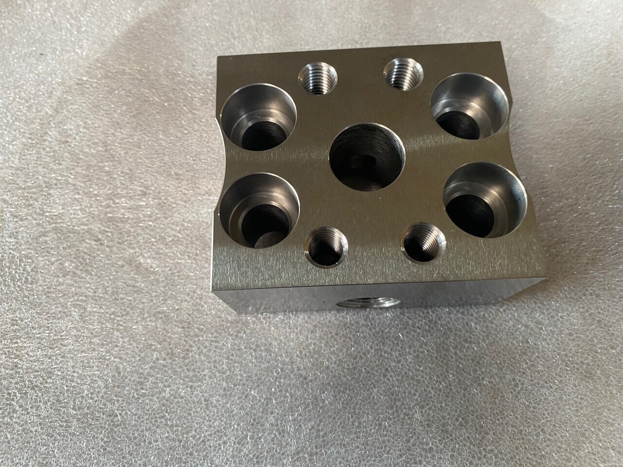 O&K Terex RH90 Flange 1754496 4018570 509-4542 - 备件:图1 O&K Terex RH90 Flange 1754496 4018570 509-4542 - 备件:图1