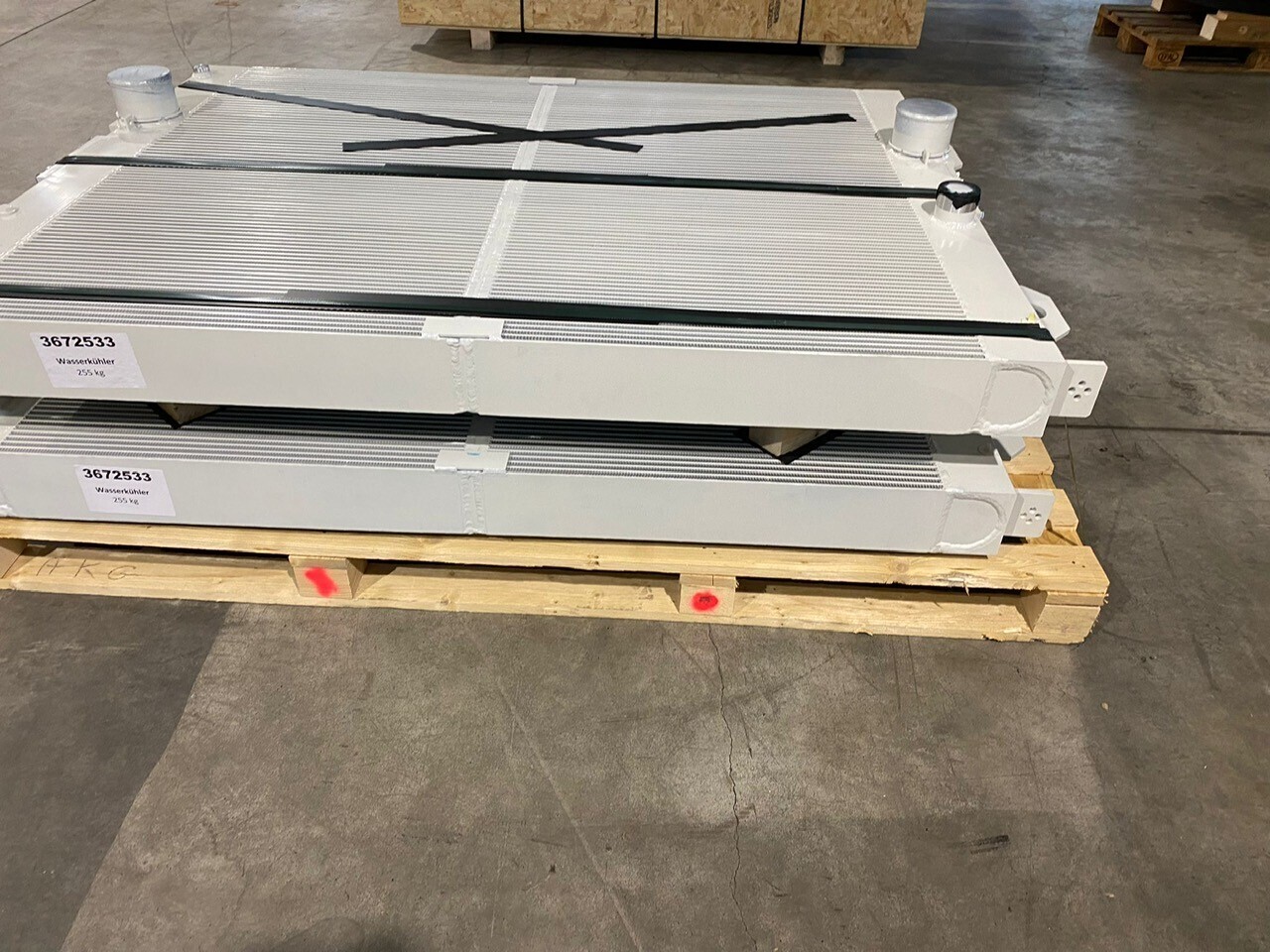 O&K Terex Water radiator RH120 Cat 6030 3672533 1459344 533-9472 - 散热器 适用于 卡车:图1 O&K Terex Water radiator RH120 Cat 6030 3672533 1459344 533-9472 - 散热器 适用于 卡车:图1