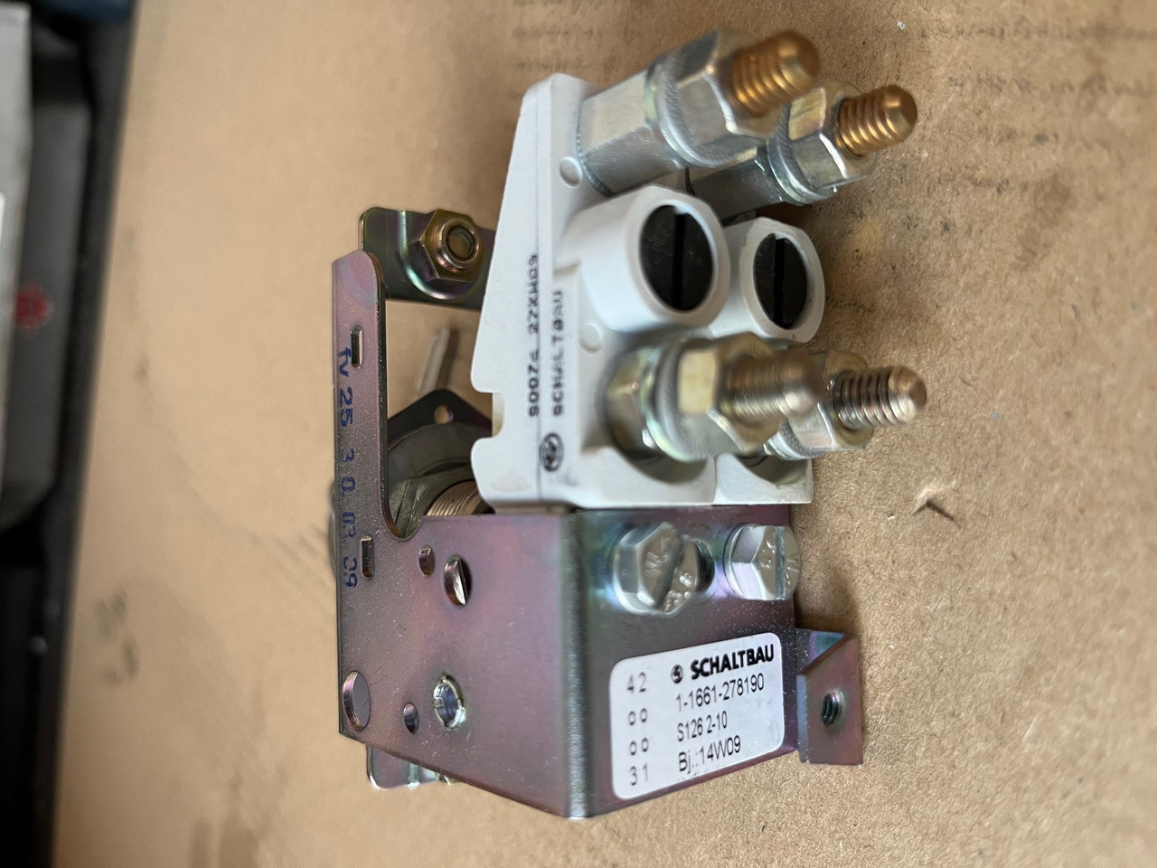 O&K Terex various Lock Actuator 788259 1461746 534-2128 Schaltbau S126 2-10 1-1661-278190 - 备件 适用于 挖掘机:图1 O&K Terex various Lock Actuator 788259 1461746 534-2128 Schaltbau S126 2-10 1-1661-278190 - 备件 适用于 挖掘机:图1
