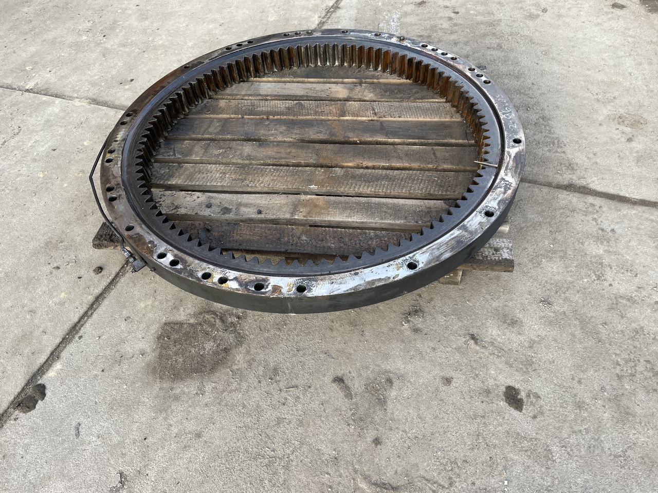 KOMATSU PC 228 - 回转支承 适用于 挖掘机:图4 KOMATSU PC 228 - 回转支承 适用于 挖掘机:图4