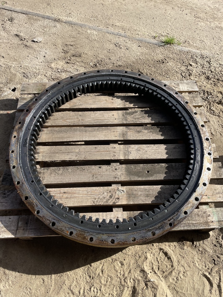 NEW HOLLAND MH PLUS - 回转支承:图1 NEW HOLLAND MH PLUS - 回转支承:图1