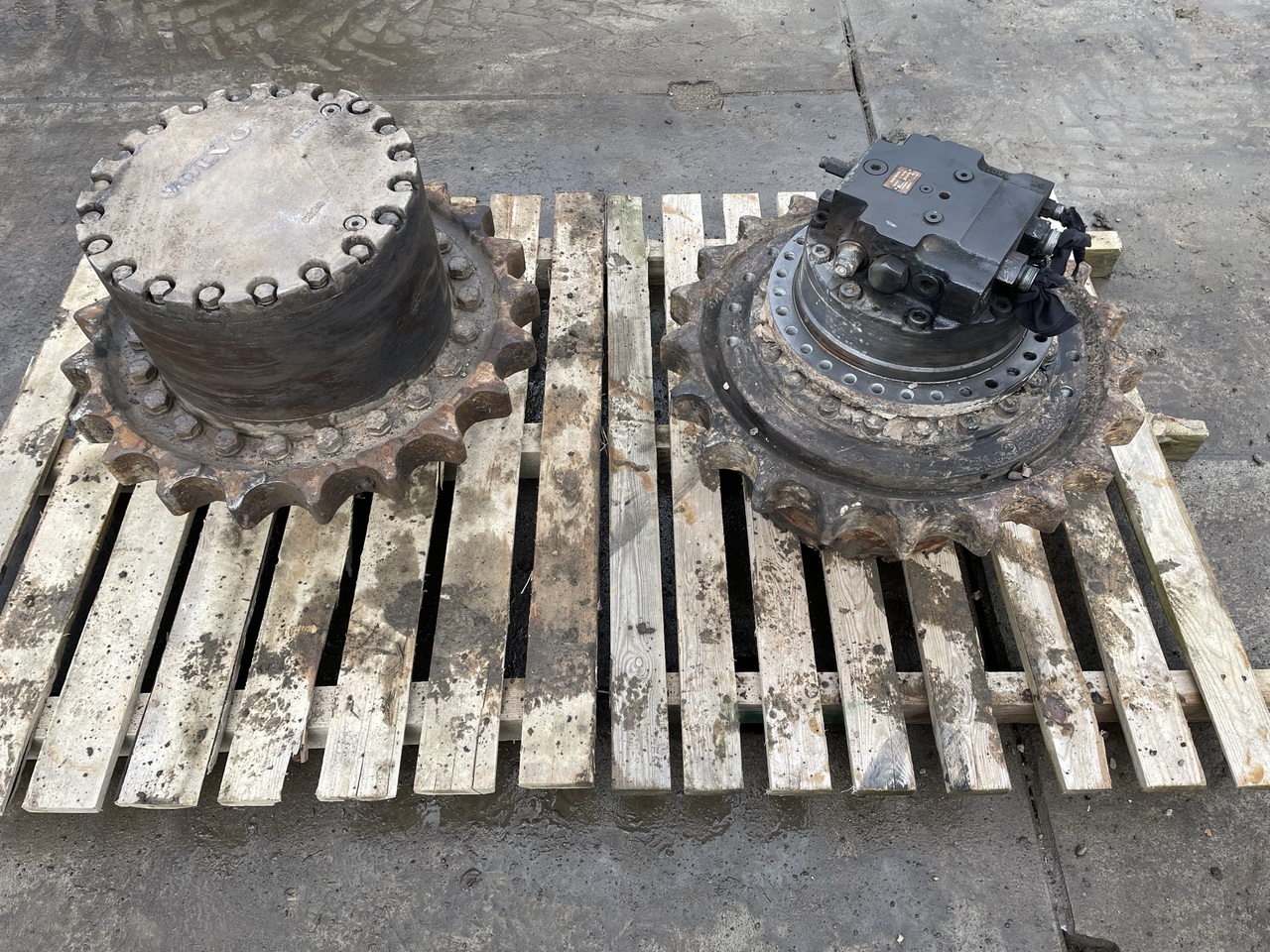 Zwolnica Volvo EC250 - 底盘零件 适用于 履带式挖掘机:图2 Zwolnica Volvo EC250 - 底盘零件 适用于 履带式挖掘机:图2