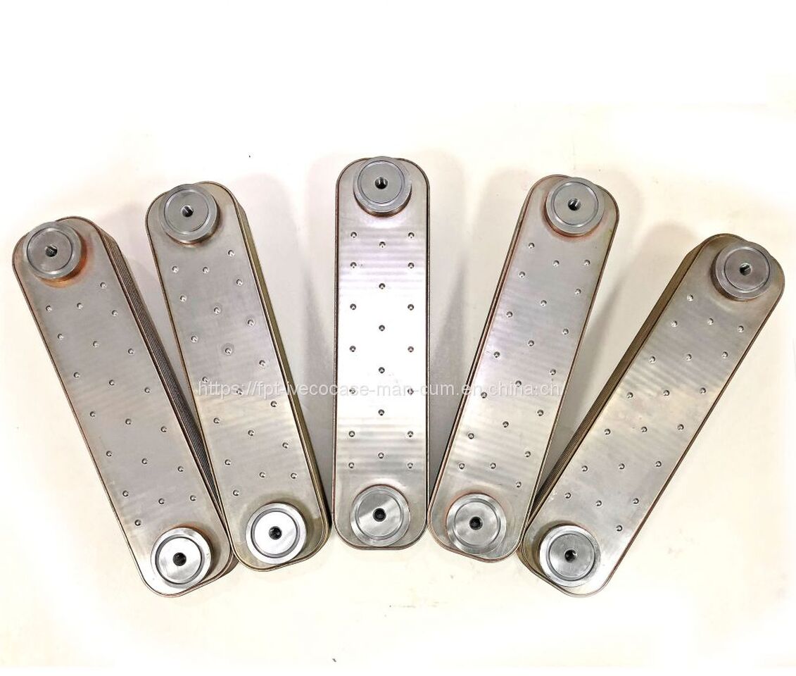 FPT IVECO CASE Cursor9 Euro 6 F2CFE612 A/B/D F2CFE614A*B041/F2CGE614F*V004 5802431166 OIL COOLER CORE 504127469 504130575 5801389774 - 油冷却器 适用于 卡车:图3 FPT IVECO CASE Cursor9 Euro 6 F2CFE612 A/B/D F2CFE614A*B041/F2CGE614F*V004 5802431166 OIL COOLER CORE 504127469 504130575 5801389774 - 油冷却器 适用于 卡车:图3