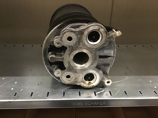 Liebherr Airco Compressor - 空调压缩机:图1 Liebherr Airco Compressor - 空调压缩机:图1