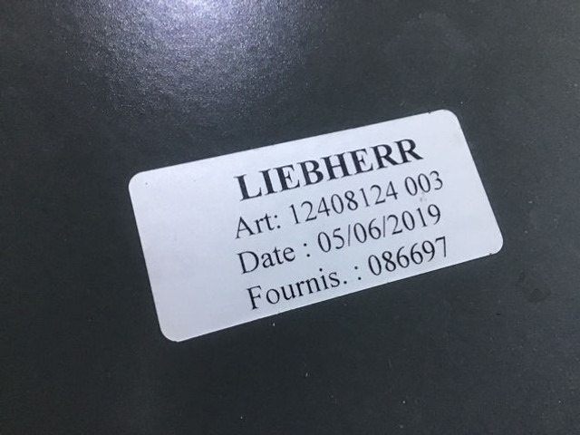 Liebherr Bonnet Right - 引擎罩:图2 Liebherr Bonnet Right - 引擎罩:图2