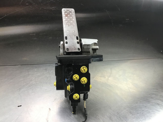 Liebherr Brake Compact Block - 踏板:图3 Liebherr Brake Compact Block - 踏板:图3