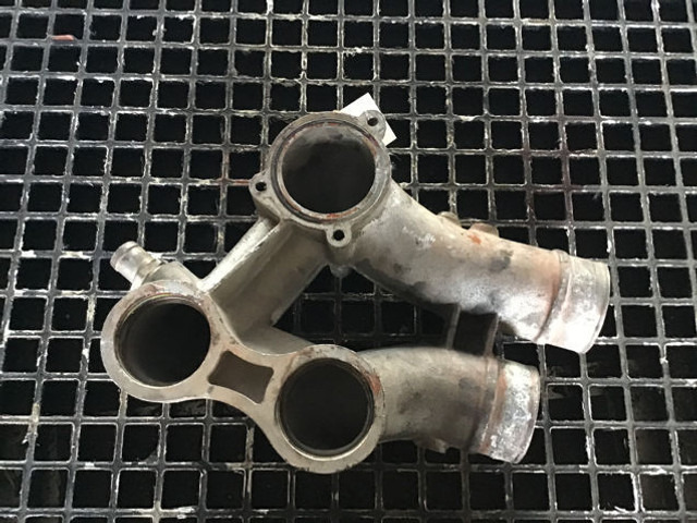 Liebherr Coolant pipe bend - 空调零件:图2 Liebherr Coolant pipe bend - 空调零件:图2