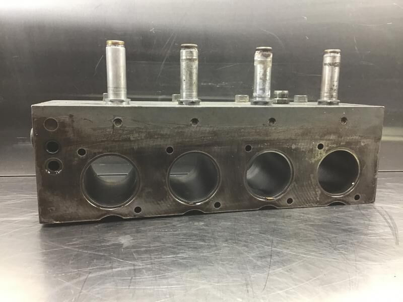 Liebherr Intermediate Plate - 汽缸体:图2 Liebherr Intermediate Plate - 汽缸体:图2