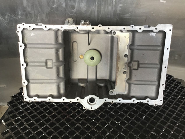 Liebherr Oil Sump - 曲轴箱:图1 Liebherr Oil Sump - 曲轴箱:图1