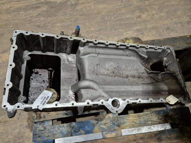 Liebherr Oil Sump - 曲轴箱:图1 Liebherr Oil Sump - 曲轴箱:图1