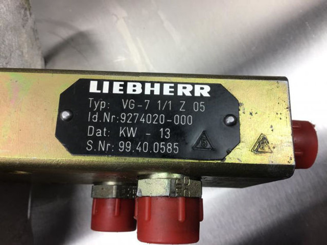 Liebherr Pilot Control Unit - 踏板:图5 Liebherr Pilot Control Unit - 踏板:图5