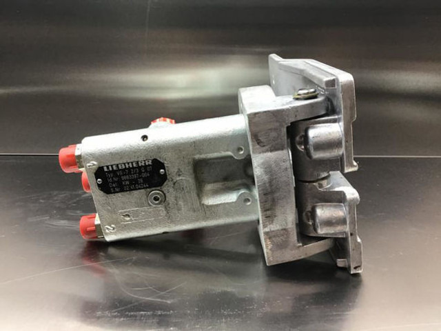 Liebherr Pilot Control Unit - 踏板:图3 Liebherr Pilot Control Unit - 踏板:图3