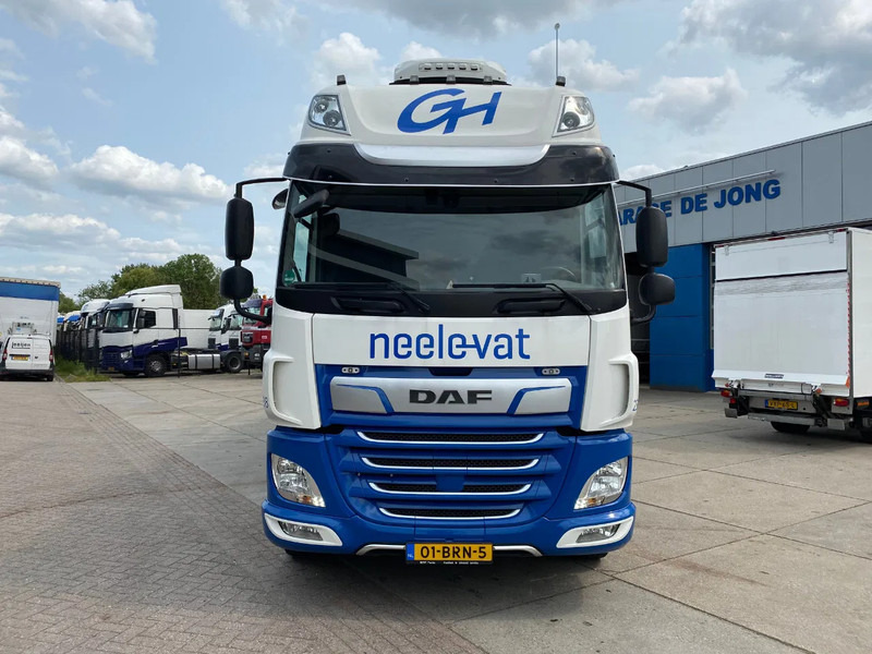 DAF CF 370 SSC / 6x2/4 / Boorden / Stand Airco - 侧帘卡车:图2 DAF CF 370 SSC / 6x2/4 / Boorden / Stand Airco - 侧帘卡车:图2