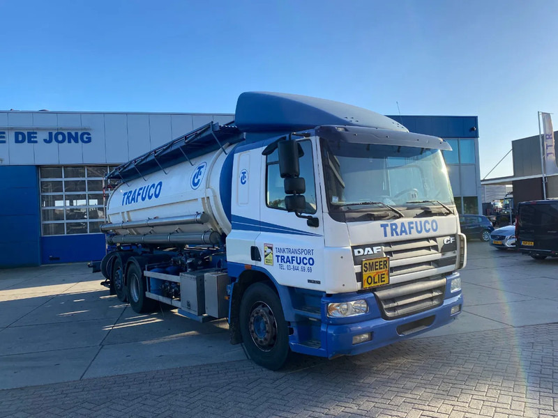 DAF CF 75.310 / Manual / 16000 LT / 5 Compartments / ADR / Euro 3 - 罐车:图3 DAF CF 75.310 / Manual / 16000 LT / 5 Compartments / ADR / Euro 3 - 罐车:图3