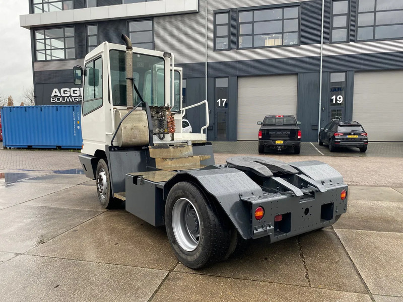 Terberg YT 182 4x2 / Terminal Tractor - 码头牵引车:图4 Terberg YT 182 4x2 / Terminal Tractor - 码头牵引车:图4